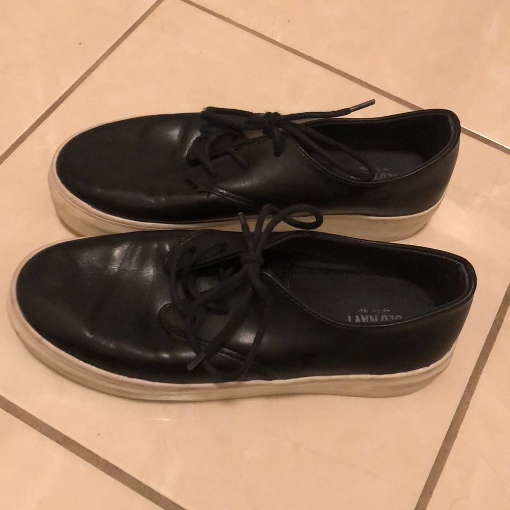 Platform sneakers - Picture 3 of 6